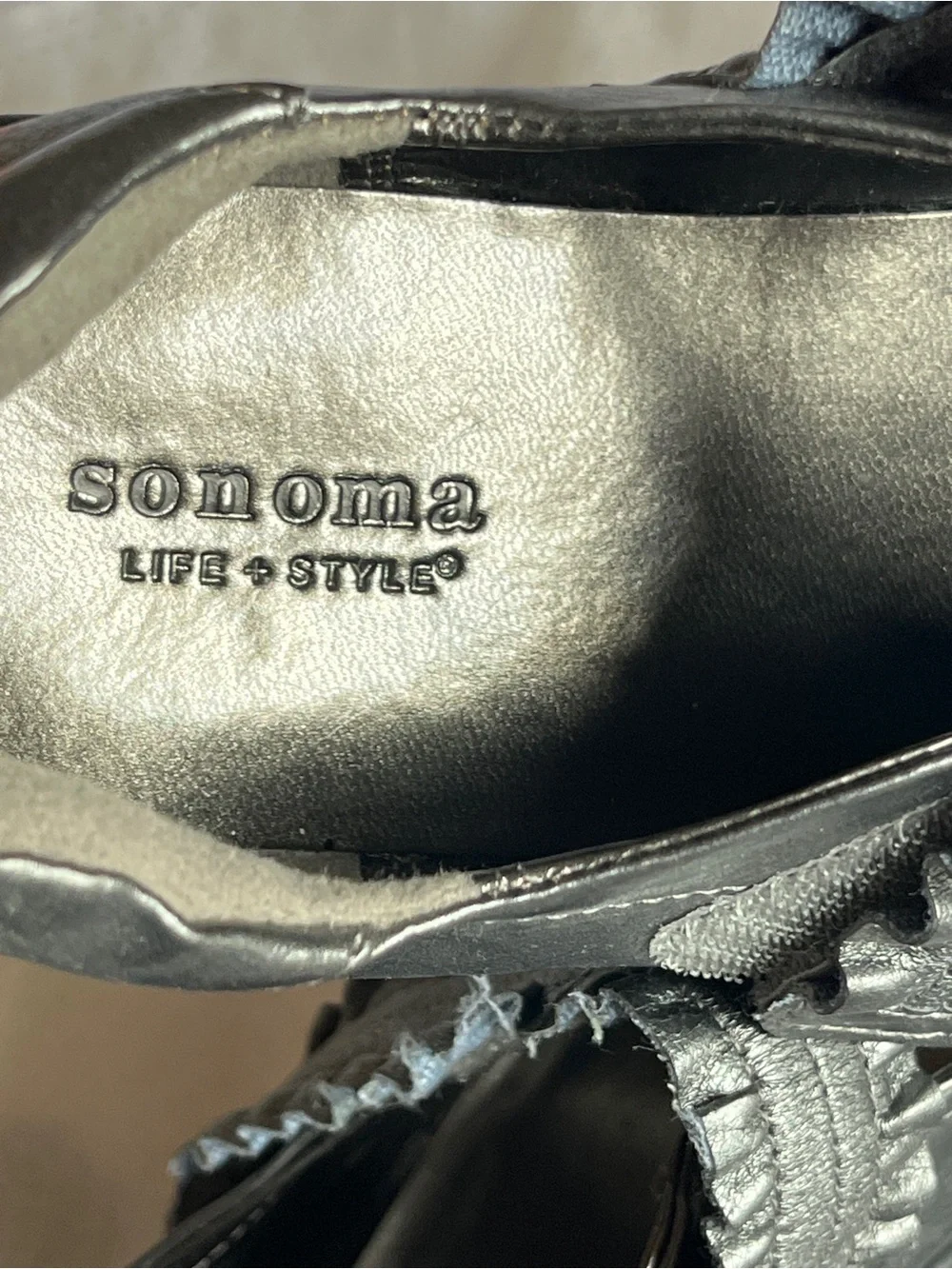 Sonoma Metallic Pewter Ruffled Mary Jane Shoes Sz 4 Youth